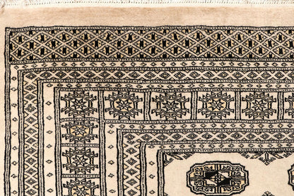 Bisque Bokhara | 6.7 x 7.9 | RRR-49712