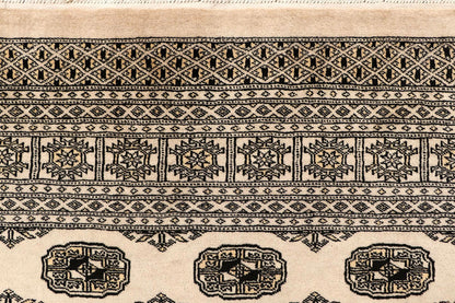Bisque Bokhara | 6.7 x 7.9 | RRR-49712